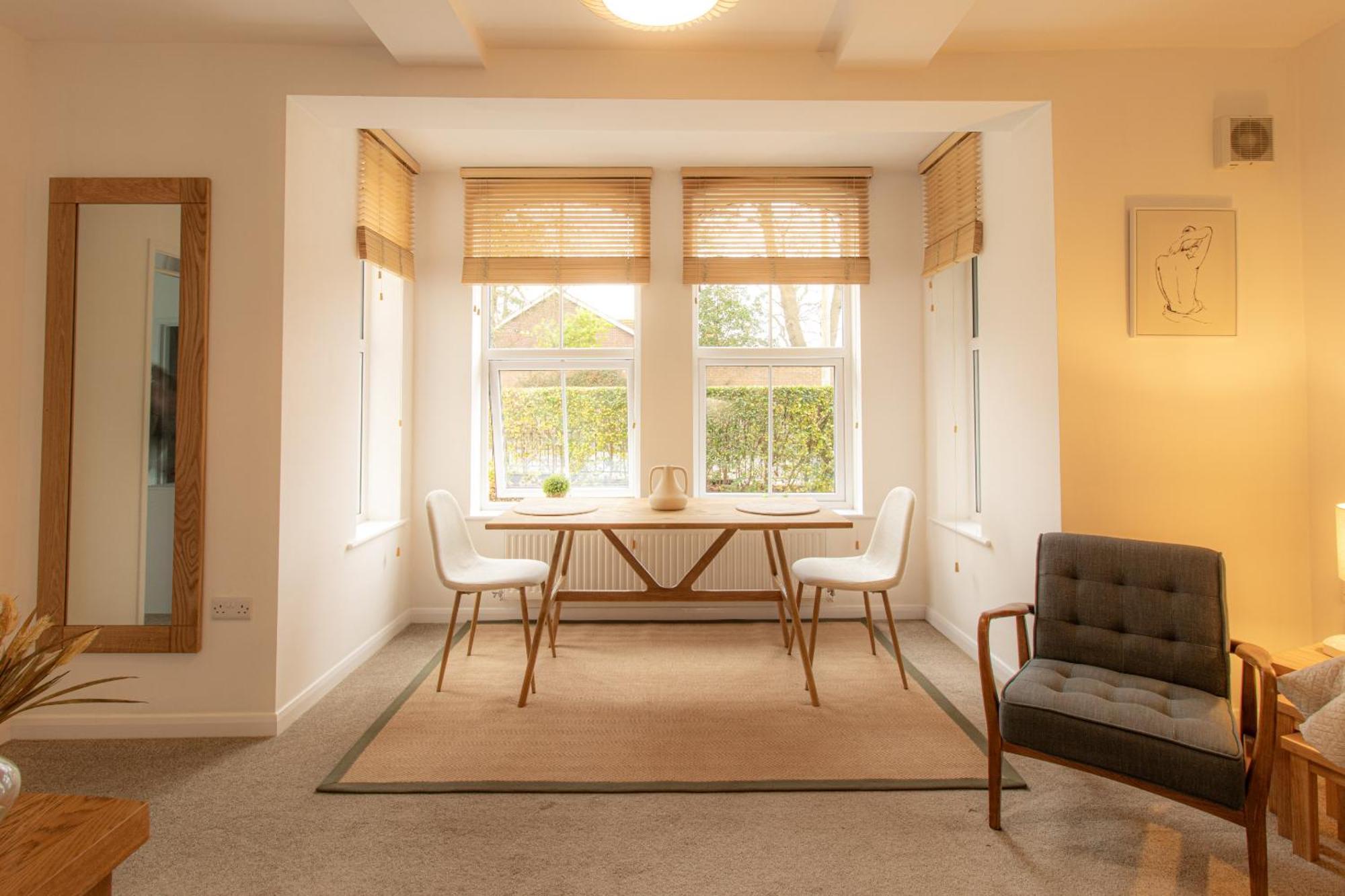 Crescent House Apartments テルフォード エクステリア 写真