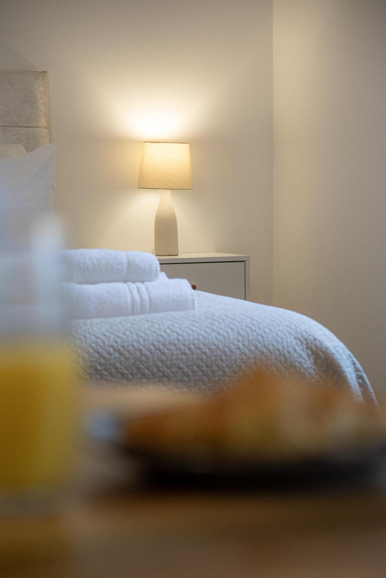 Crescent House Apartments テルフォード 部屋 写真